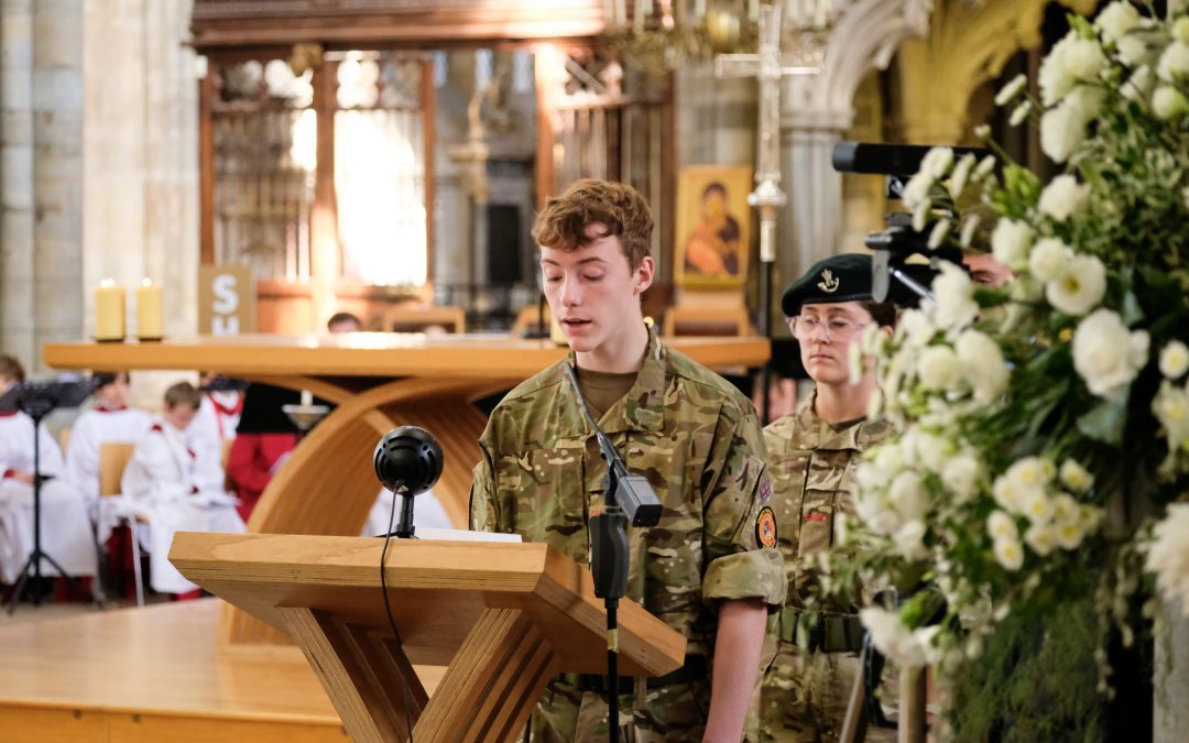 Faith and Service of Queen Elizabeth Remembered at Devon Church Services